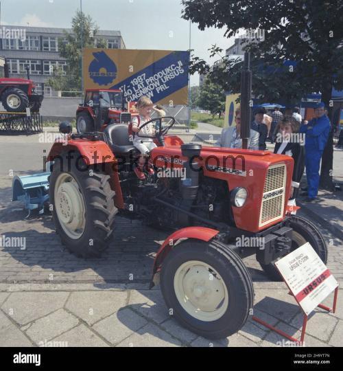 Ursus C-330M tekniska specifikationer och recensioner